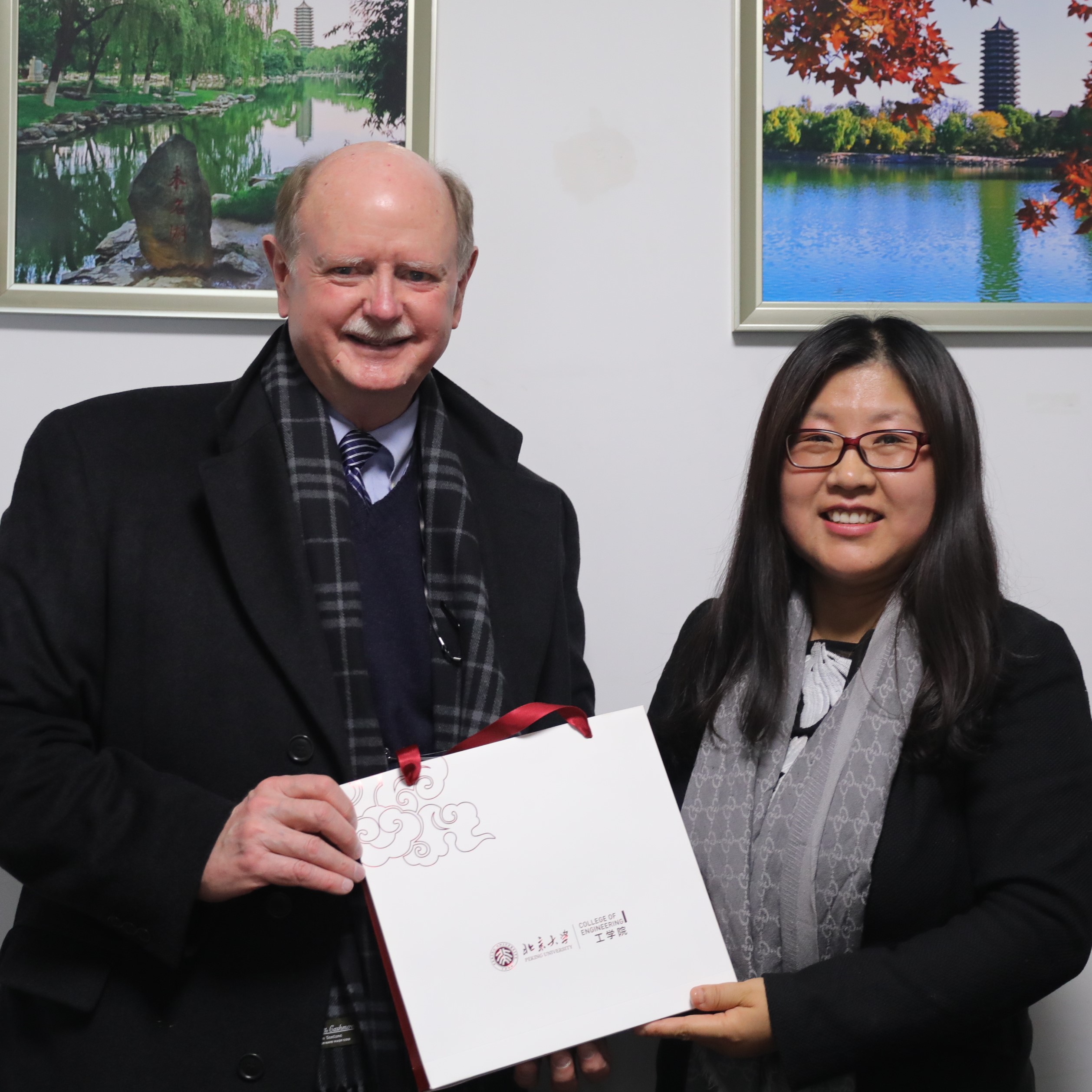 President Richard Miller of Franklin W. Olin College of Engineering visits COE